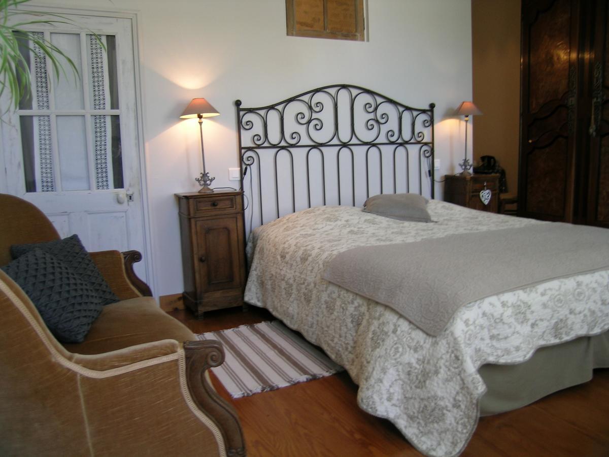 Les 2 Madeleine Bed & Breakfast Saint-Saturnin-du-Bois Dış mekan fotoğraf