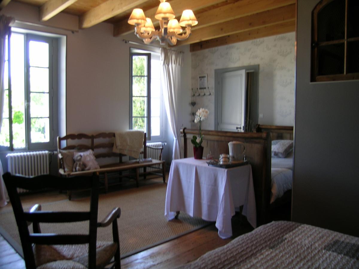 Les 2 Madeleine Bed & Breakfast Saint-Saturnin-du-Bois Dış mekan fotoğraf