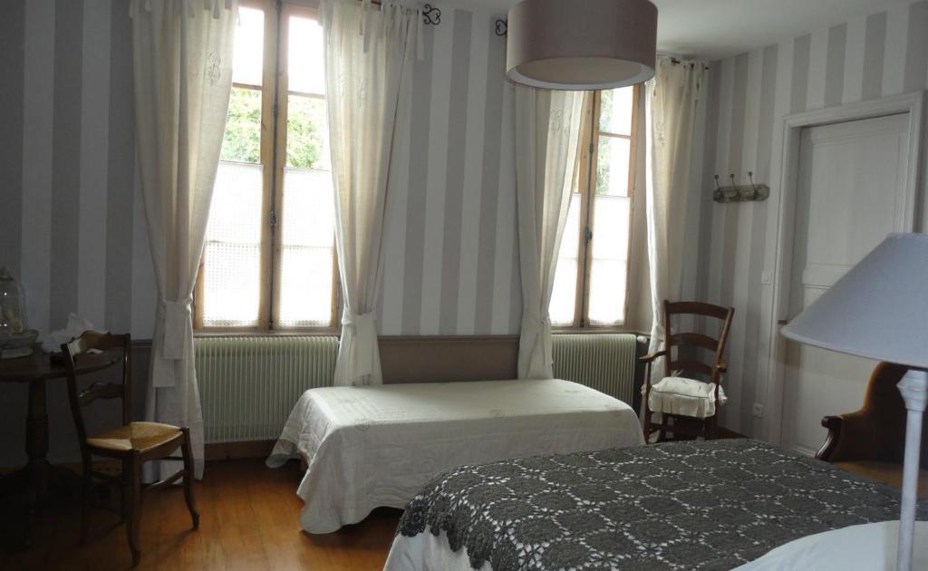 Les 2 Madeleine Bed & Breakfast Saint-Saturnin-du-Bois Dış mekan fotoğraf