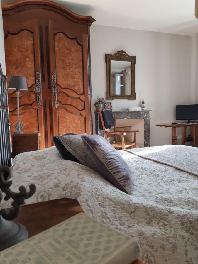 Les 2 Madeleine Bed & Breakfast Saint-Saturnin-du-Bois Dış mekan fotoğraf